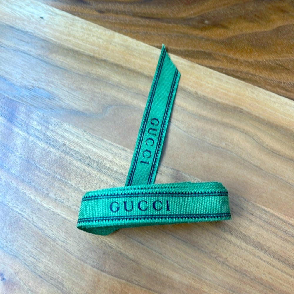 Gucci Ribbon
